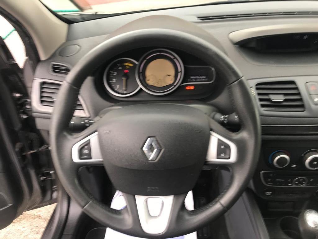 Renault Megane 2012 — photo 13