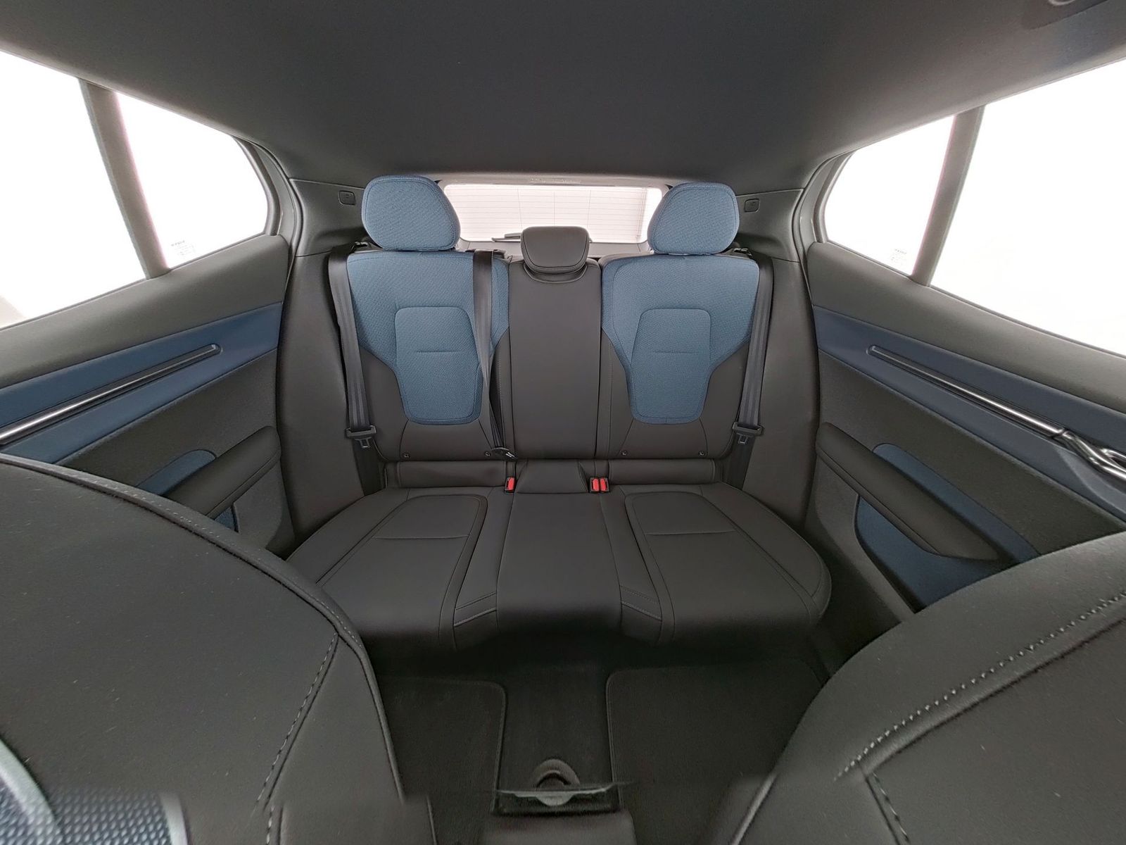 Volvo EX30 - Bild 17