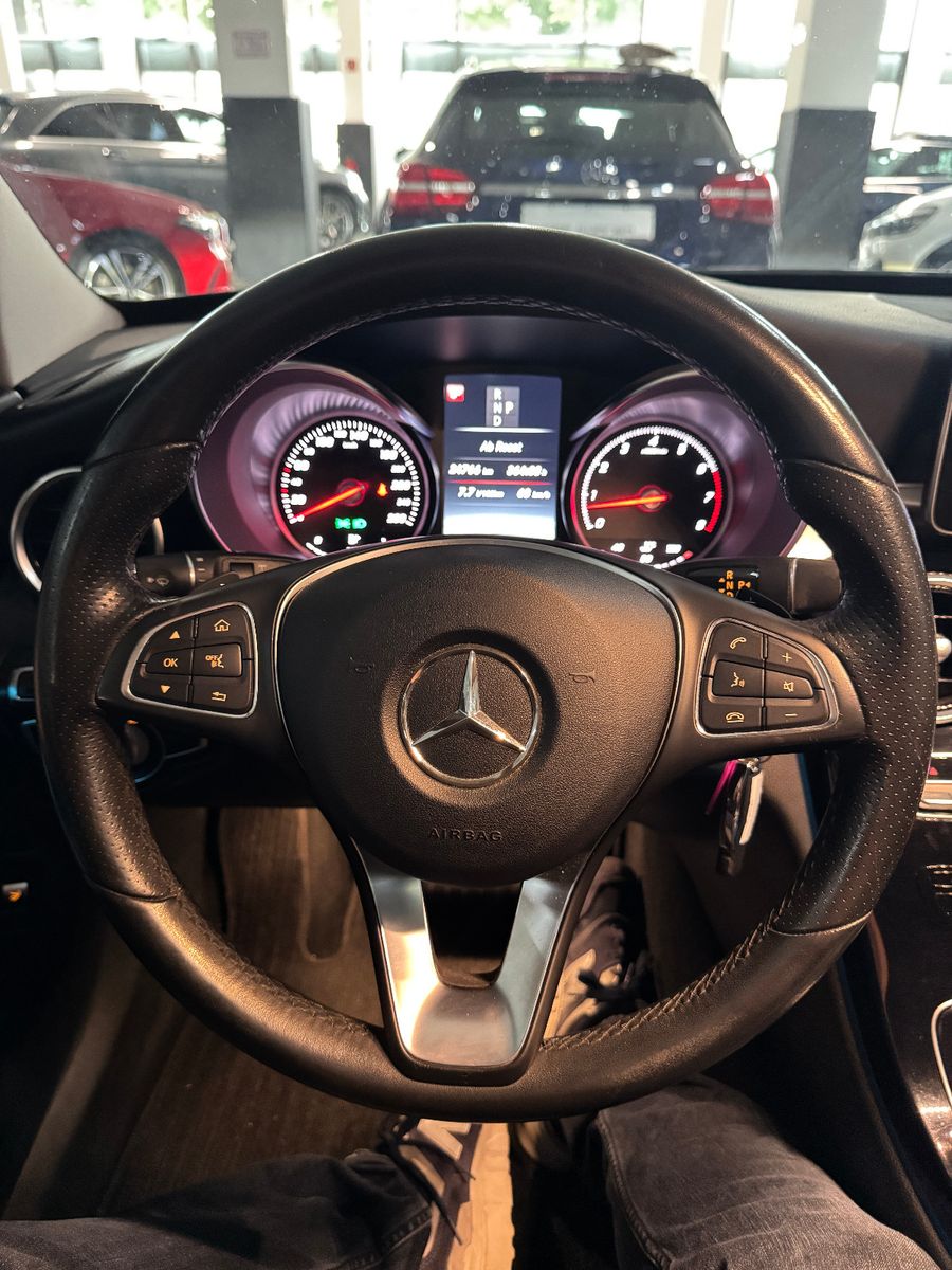 Fahrzeugabbildung Mercedes-Benz C 180 T CGI 9GT 2X AVANTGARDE PANO ILS NAVI AHK