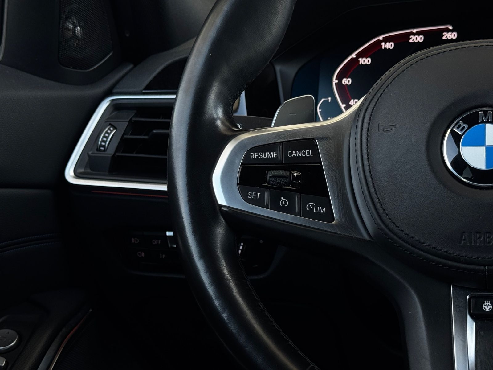 BMW 320d xDrive M-Sportpaket LED Navi Leder foto 23