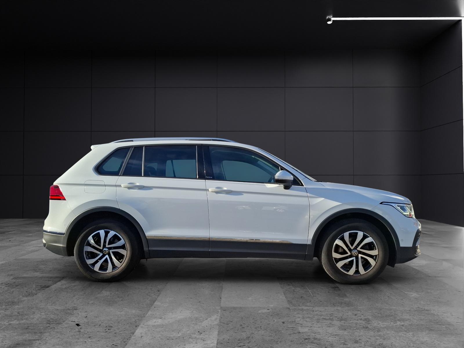 Volkswagen Tiguan TDI Active DSG Standhz Matrix Navi ACC SH, миниатюра 6
