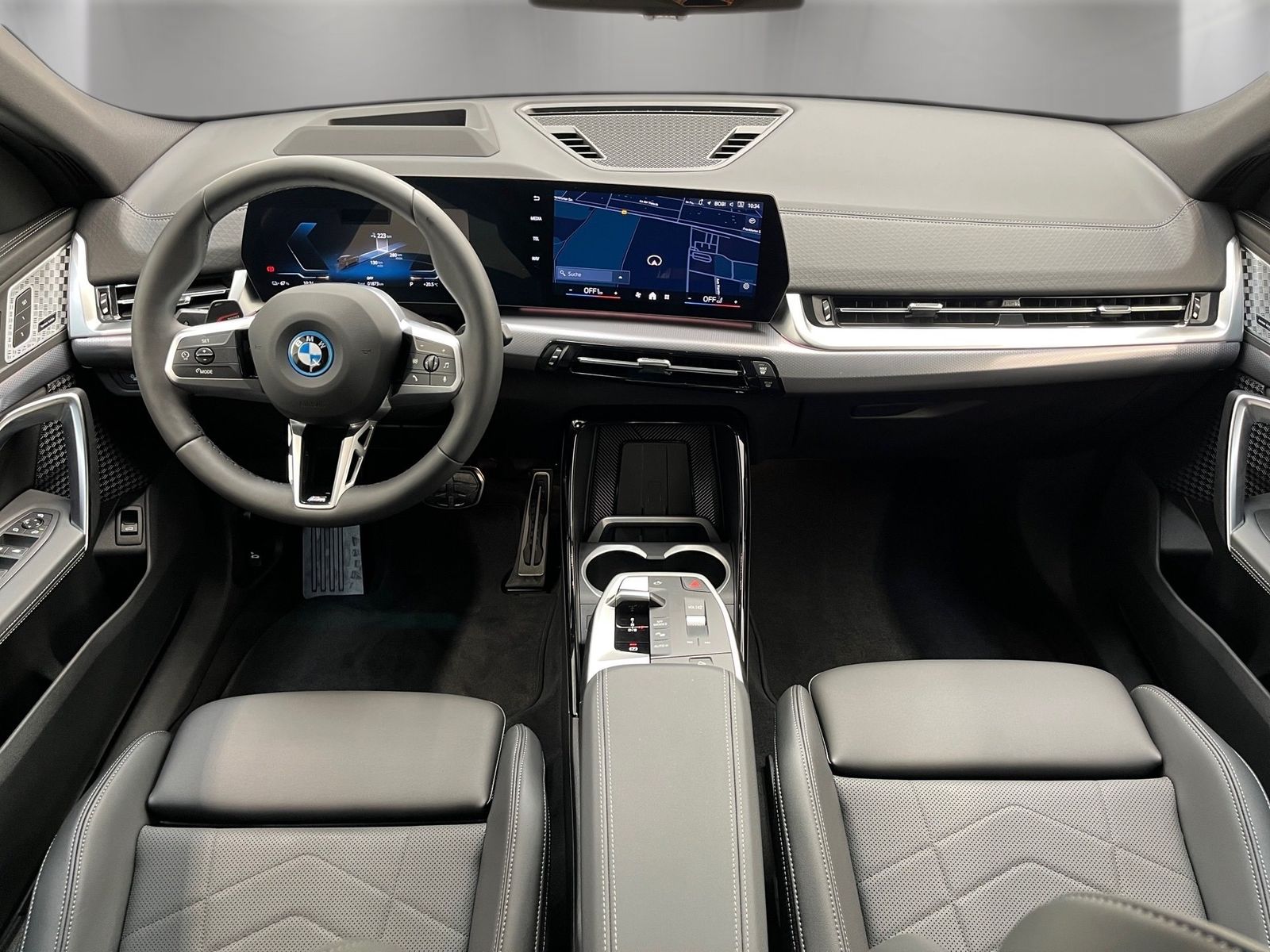 BMW iX2 - Bild 12