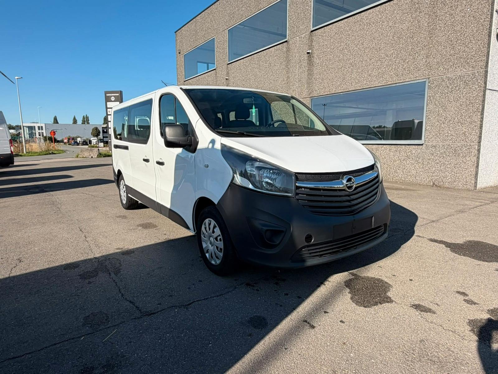Opel Vivaro (Stock ID 22256)