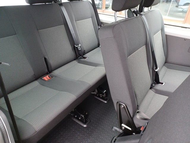 Fahrzeugabbildung Volkswagen T6 Kombi T6.1 TDI 9-Si Klima PDC DAB ZV+FB