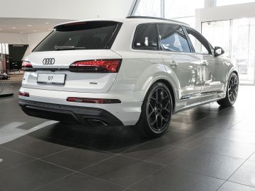 Audi Q7 - 4