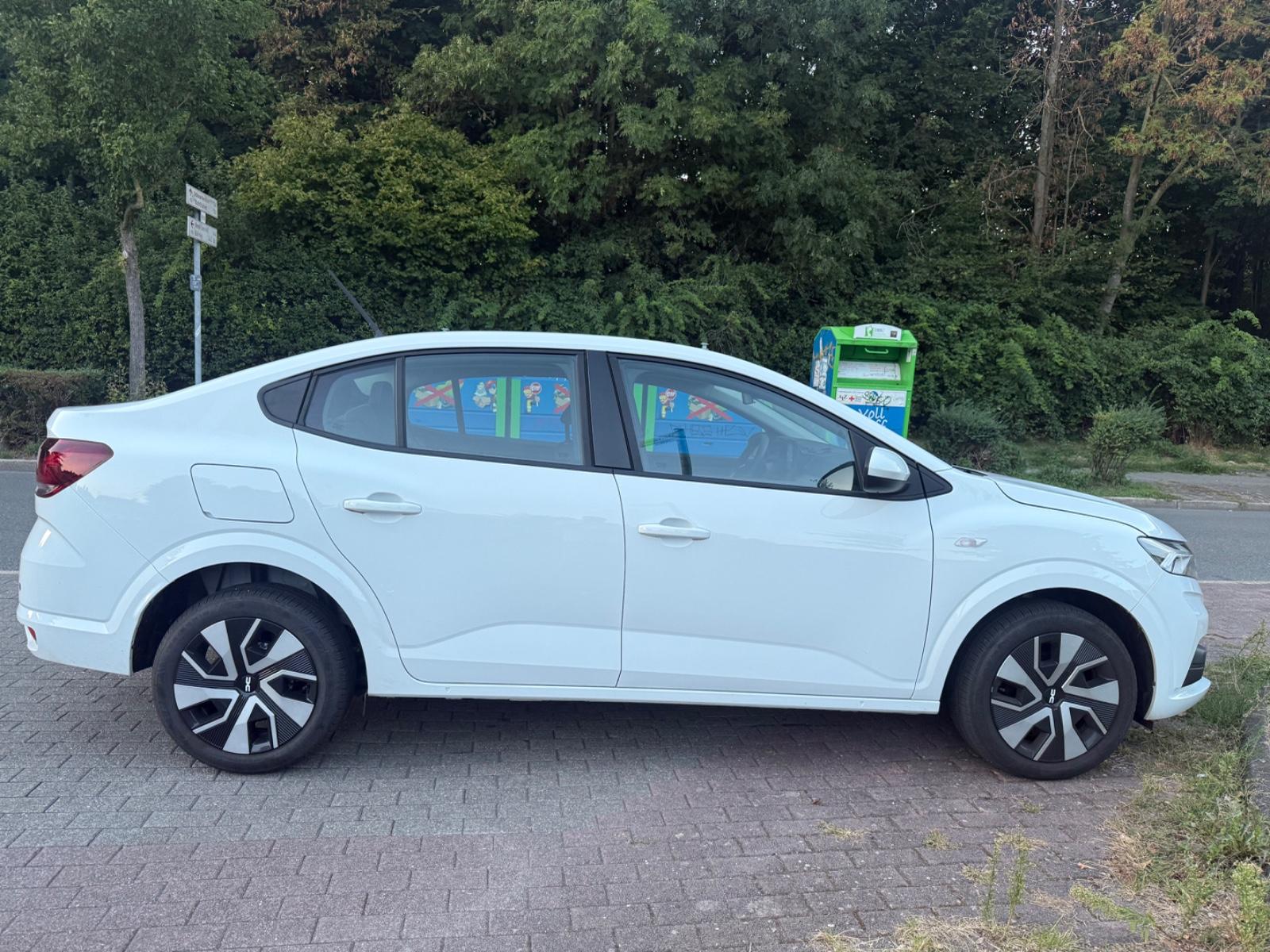 Dacia Logan, Klimaanlage, Einparkhilfe, LPG, Garantie 
