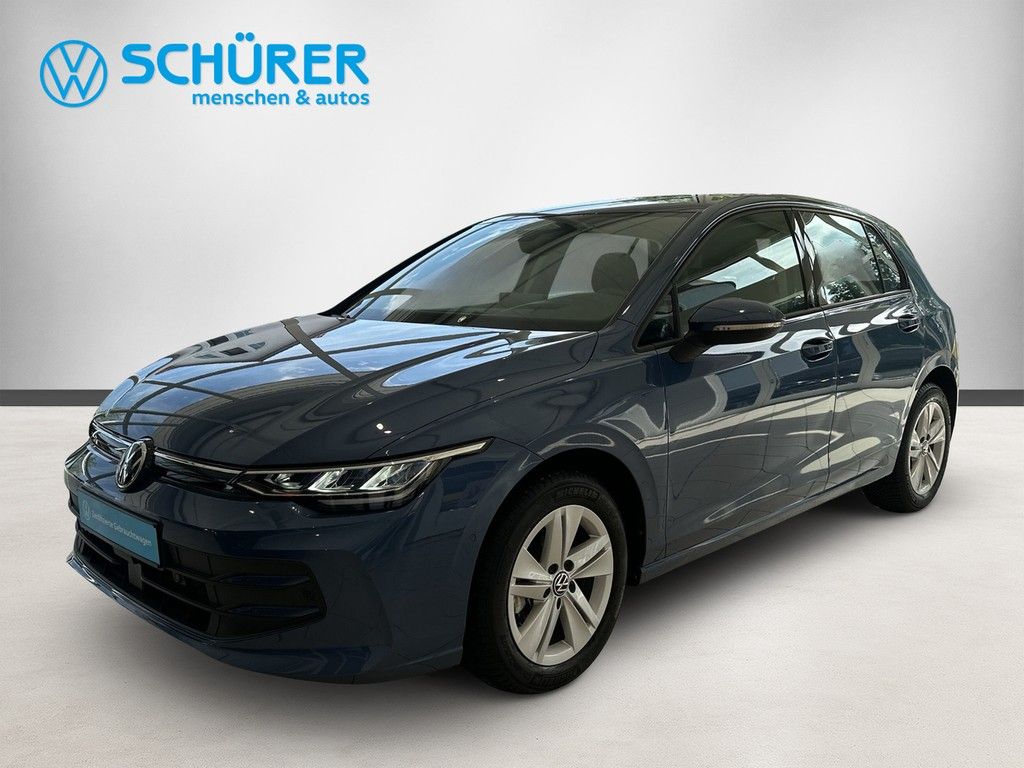 Volkswagen Golf VIII 1.5TSI Life AHK Rkam Keyless HuD Navi foto 2