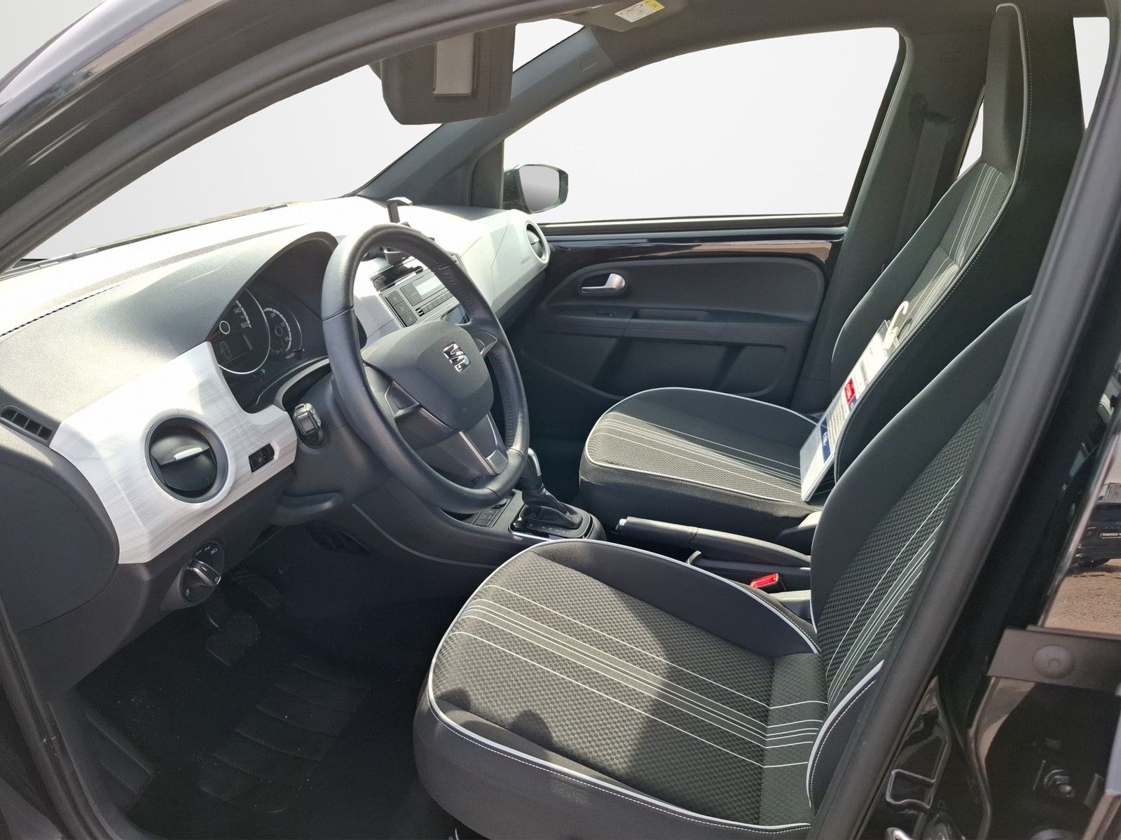 SEAT Mii electric Edition Power Charge KLIMA / SITZHE - Image 9