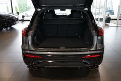 AUDI SQ5 TFSI quattro | Pano | HuD| Carbon | B&O AUDI SQ5 TFSI quattro | Pano | HuD| Carbon | B&O