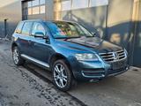 Volkswagen Touareg V6 3,0 TDI Individual Bi-Xenon Standh.
