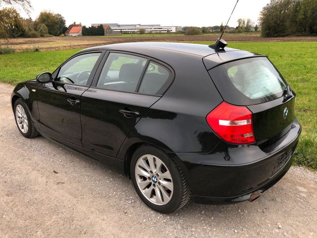 BMW 116i. Bj 2009. TÜV Neu