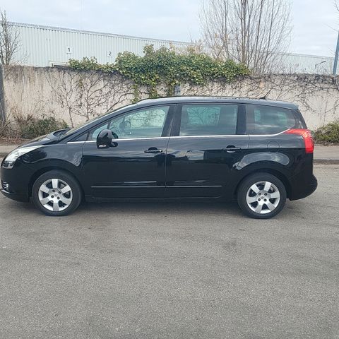 Peugeot 5008 1.6 Platinum 155 THP Automatik