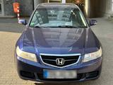 Honda Accord 2.2 Diesel 8Fach Bereift 1 Ja... - Honda Accord aus 2004 mit Diesel-Antrieb