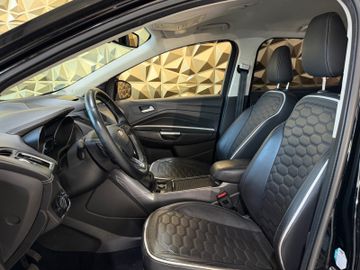 Ford Kuga - 12