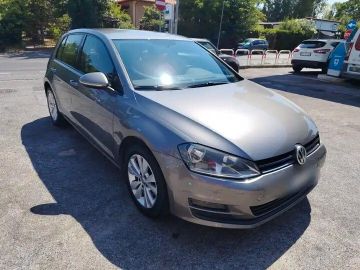 Volkswagen Golf - 2