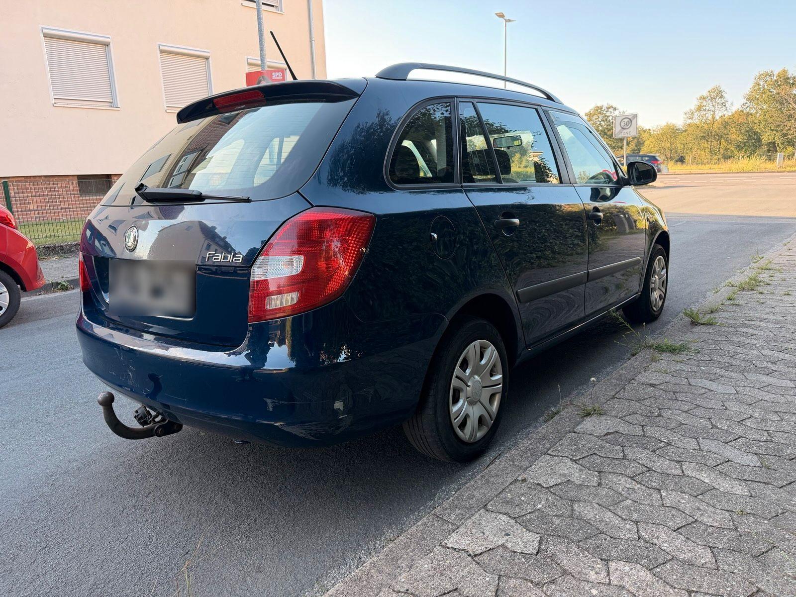 Skoda Fabia 2012 — photo 5