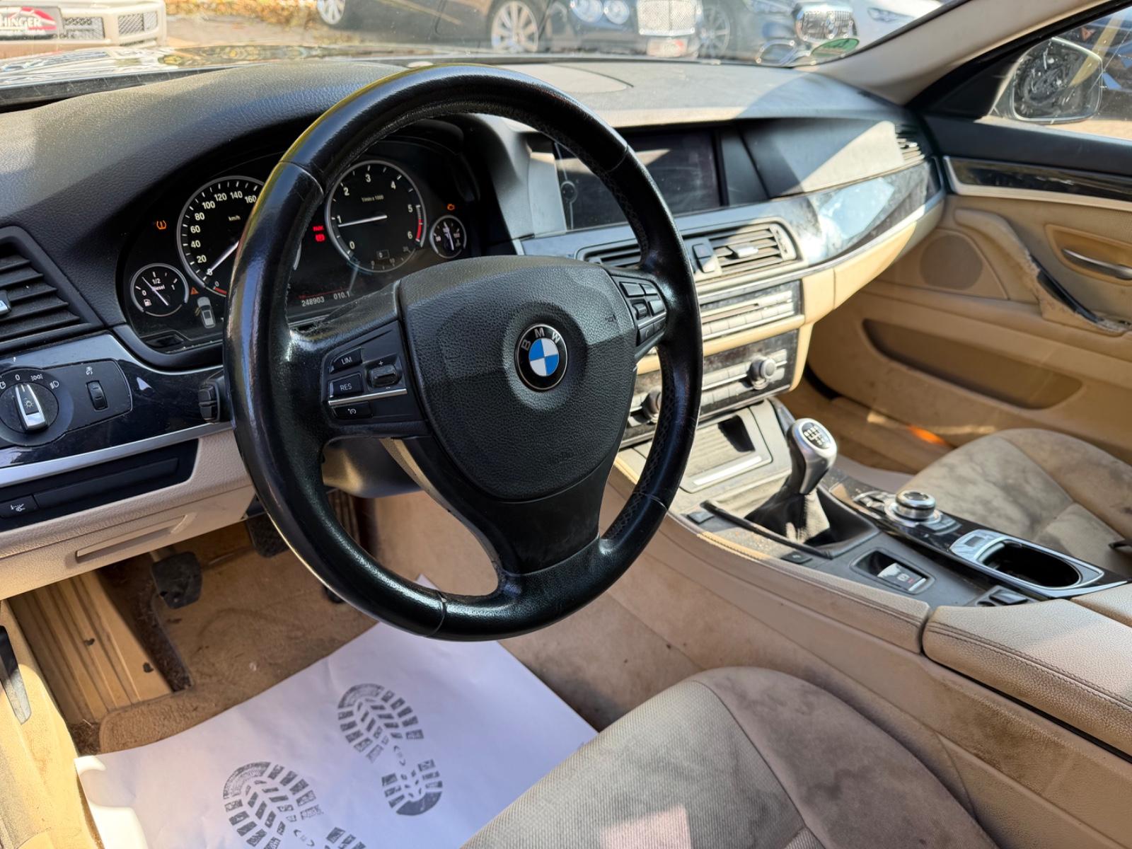 BMW 525 2011 — photo 8