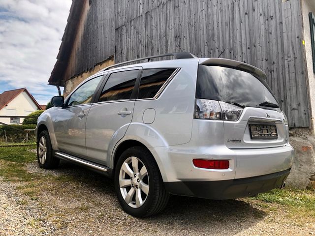 Mitsubishi Outlander 2.2 DI-D+ MIVEC Instyle 4WD Instyle