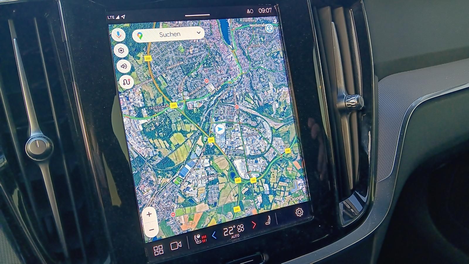 Fahrzeugabbildung Volvo V60 T6 Recharge AWD Plus Dark