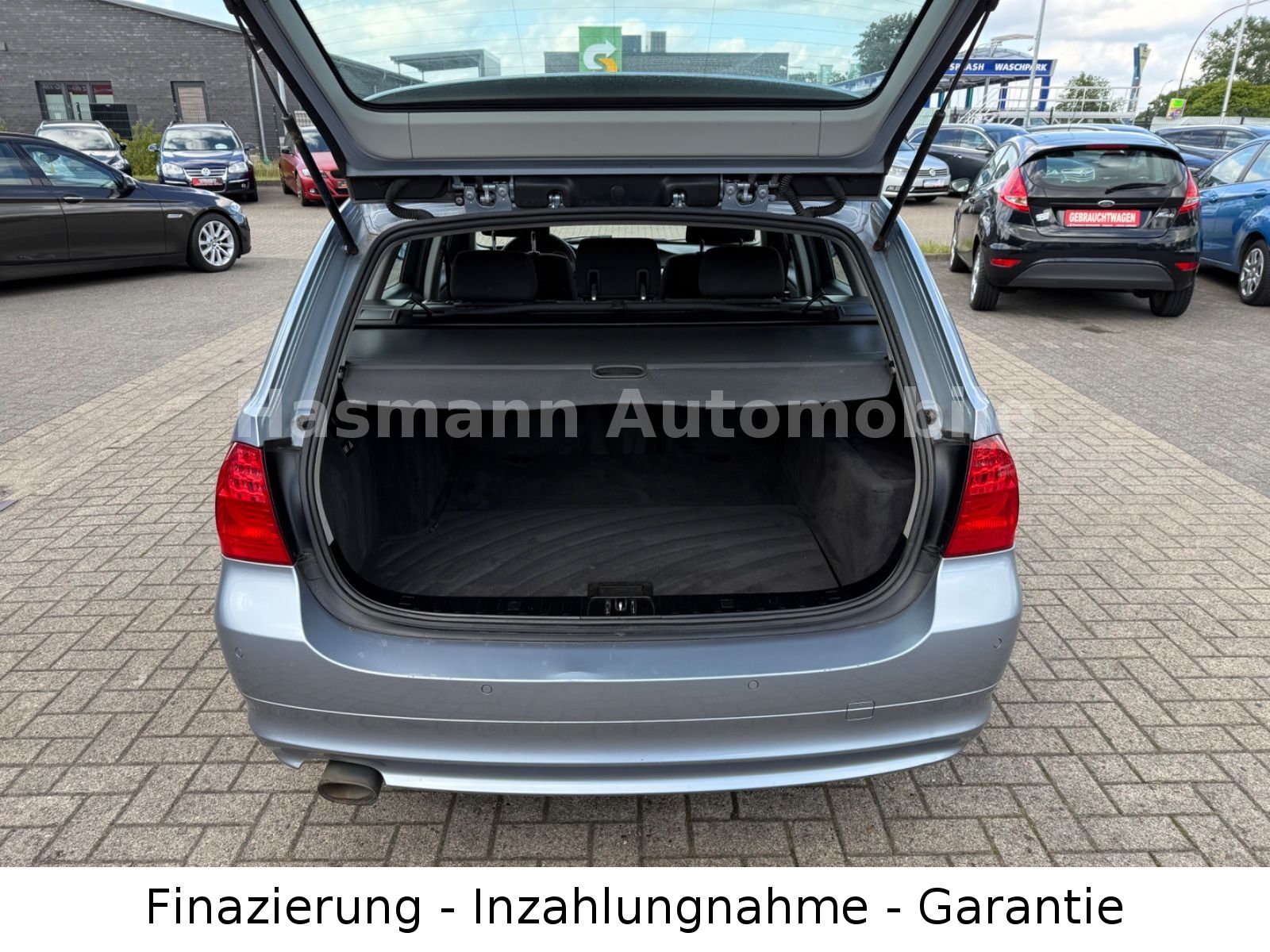 320 3 Touring 320d*NAVI*AUT.*SCHECKHEFT*184-PS