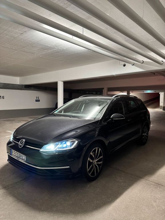 Image of Volkswagen Golf