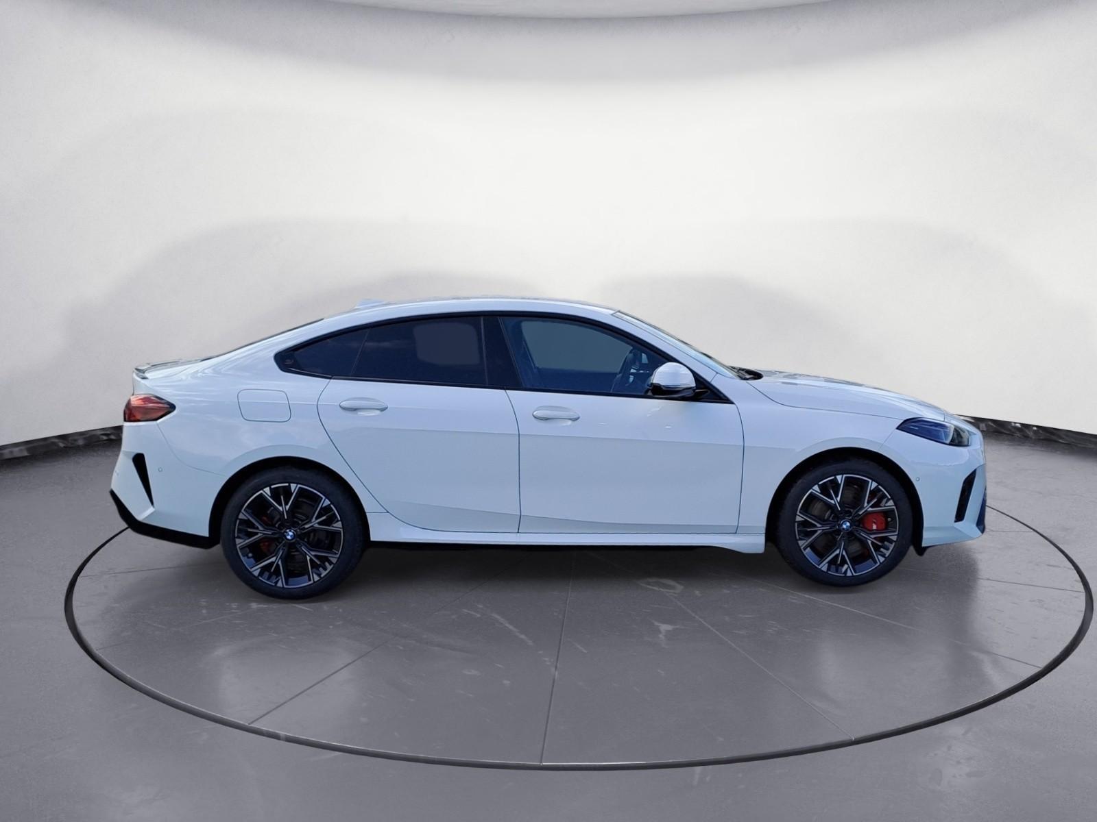 BMW 223 Gran Coupe xDrive Steptronic M Sport Head UP