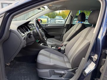 Volkswagen Golf - 9