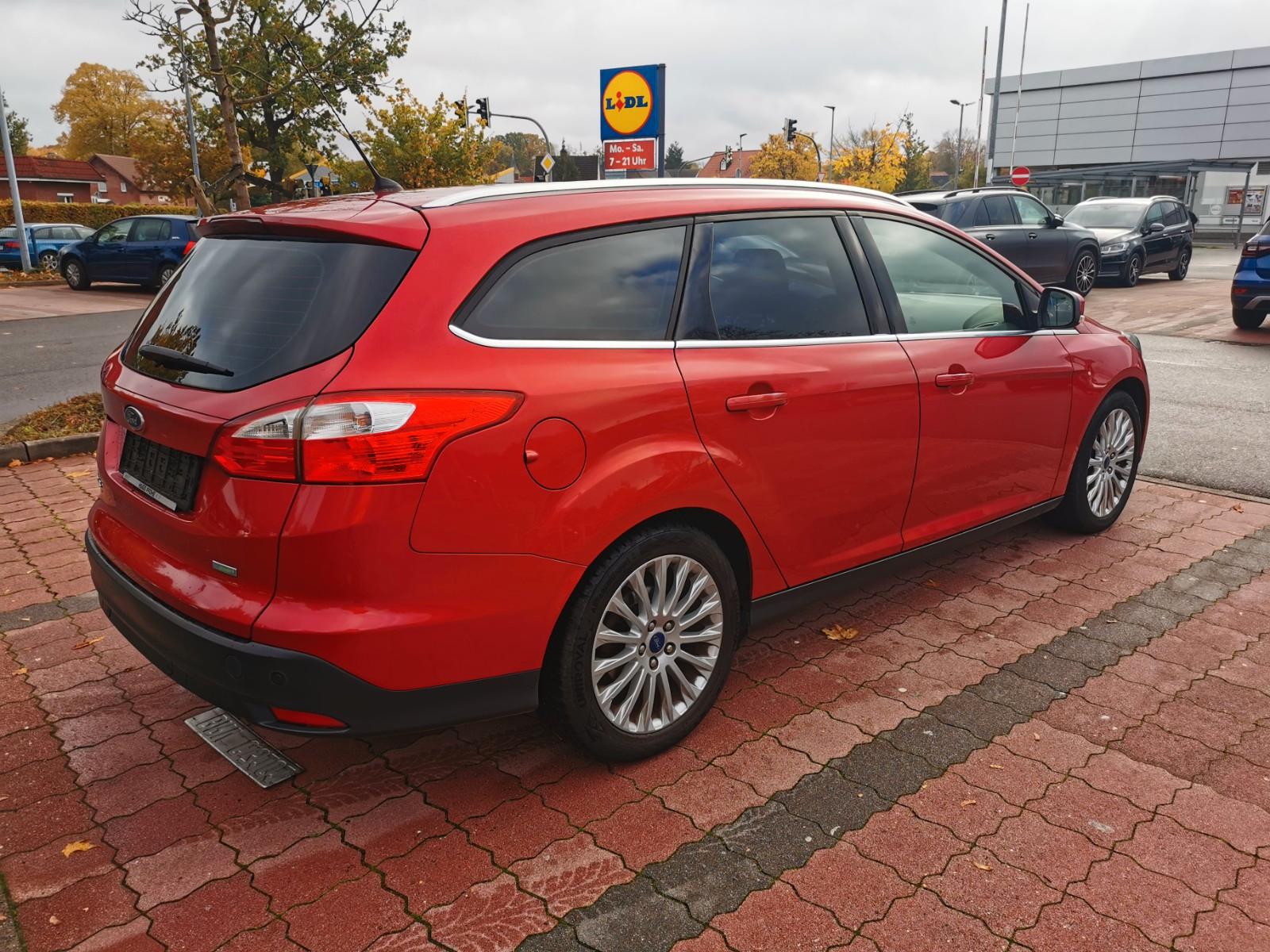 Ford Focus 2013 — engine 998 cm³, 125 HP (92kW)