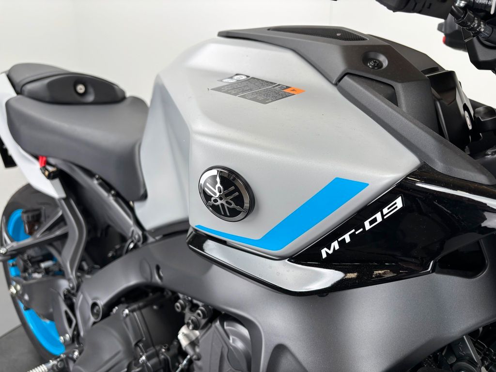 Fahrzeugabbildung Yamaha MT-09 *AKTION: TRANSPORT & SOUND ! *MJ2025