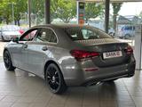Mercedes-Benz A 180d *AUTOMATIK, MBUX, SHZG, DYNAMIK,RFK* - Mercedes-Benz A 180 mit Diesel-Antrieb: Navigationssystem