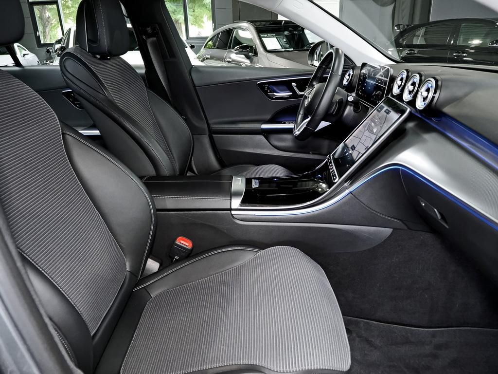 Mercedes-Benz C 220 d T TEMPOMAT MBUX LED KEYLESS foto 12