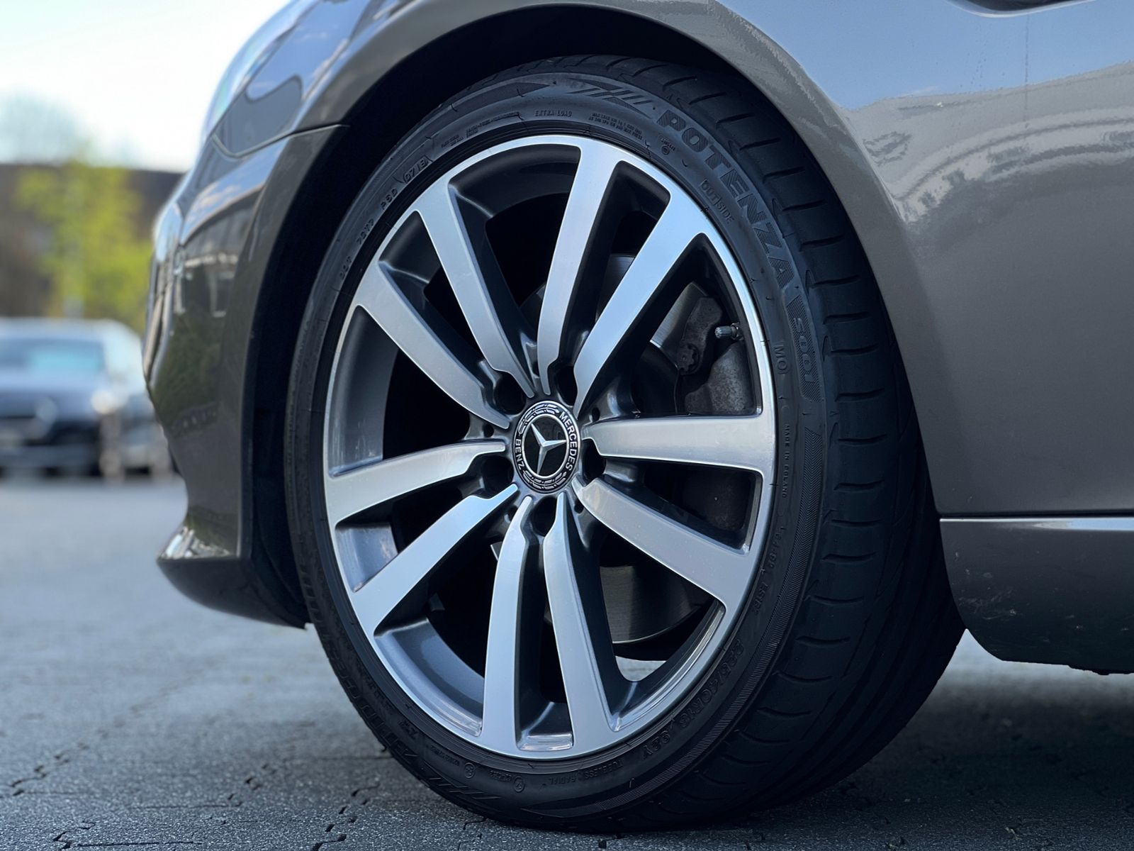 Fahrzeugabbildung Mercedes-Benz SLC 200 LED LEDER NAV SHZ PDC 18"