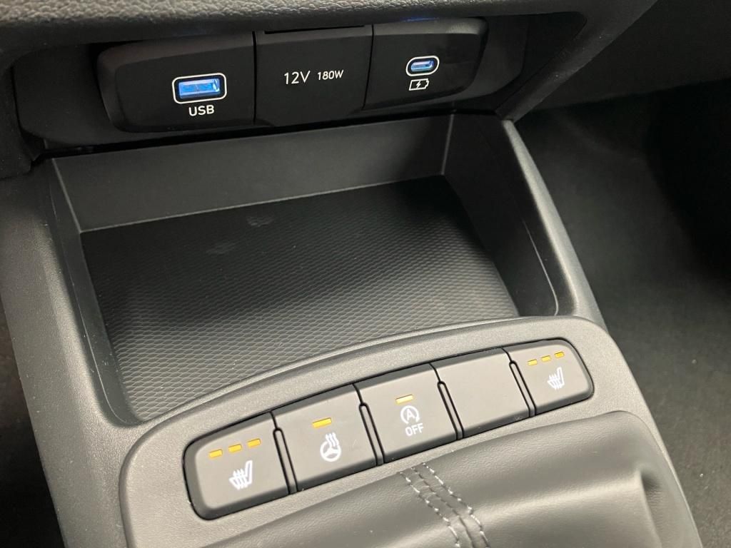 Fahrzeugabbildung Hyundai i10 1.0 Benzin 5-MT Trend Navi PDC KAM SHZ