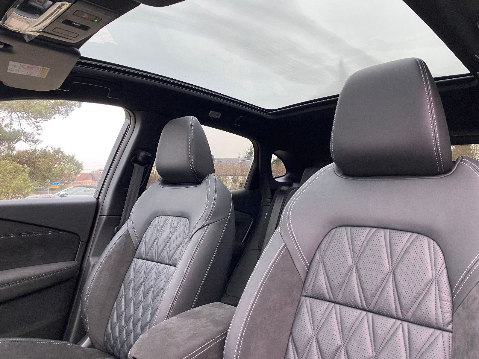 Fahrzeugabbildung Nissan Qashqai 1.3 MHEV Tekna+ PANO+HUD+BOSE+SHZ+AHK