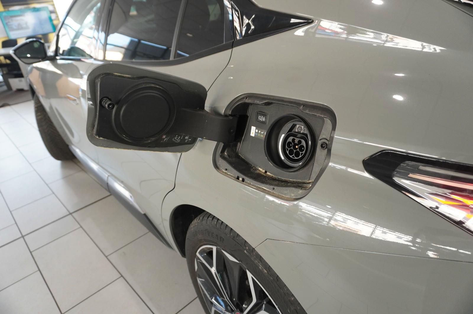 DS Automobiles DS4 DS 4 E-Tense PERFORM. LINE PHEV NAVI/LED/DAB