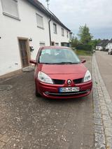 Renault Scenic Privilege 1.9 dCi FAP 96kW Expression - Renault Scenic: Privilege Dci