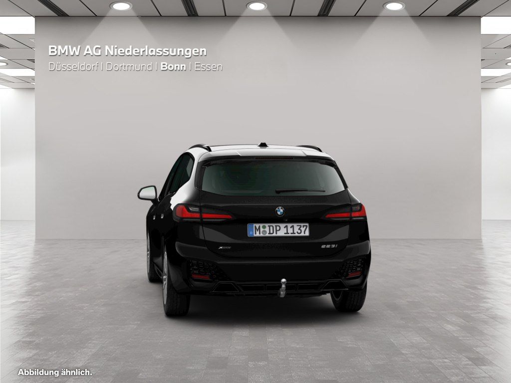 BMW 223 Active Tourer - Bild 10