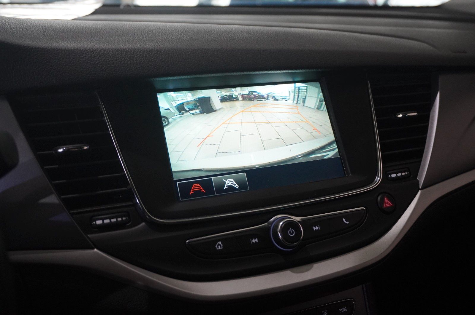 Fahrzeugabbildung Opel Astra K ST 1.2T EDITION NAVI/LED/KAMERA/SHZ/DAB+