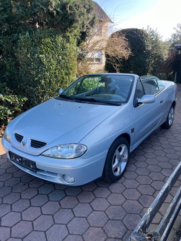 Renault Megane Cabriolet Dynamique 1.6 16V TÜV 8.2026