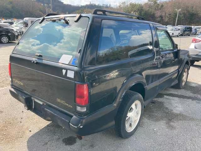 GMC Typhoon