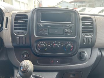 Renault Trafic - 12