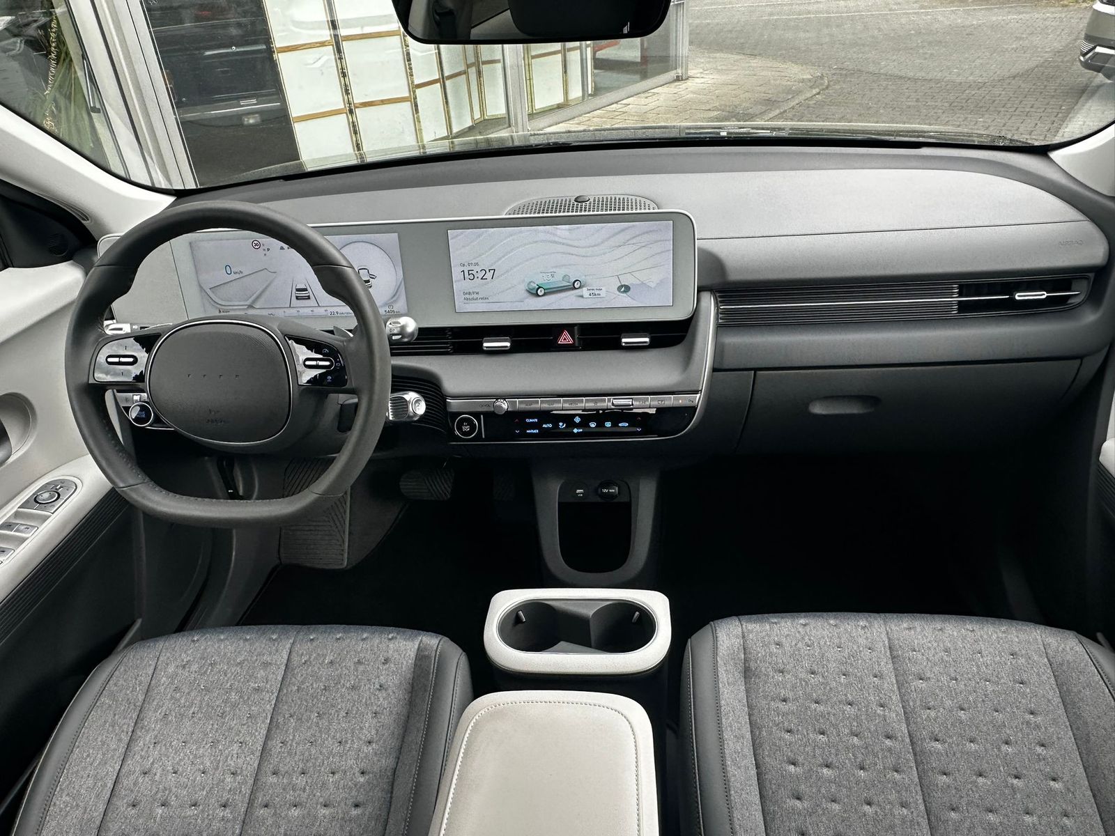 Fahrzeugabbildung Hyundai Ioniq 5 Techniq WERKSGAR NAVI+LED+SHZ+KAMERA+WP+