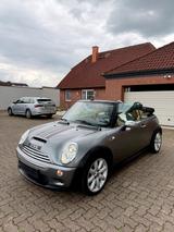 MINI Mini Cooper S Cabrio Automatik - MINI Cooper S Cabrio aus 2007: Roadster