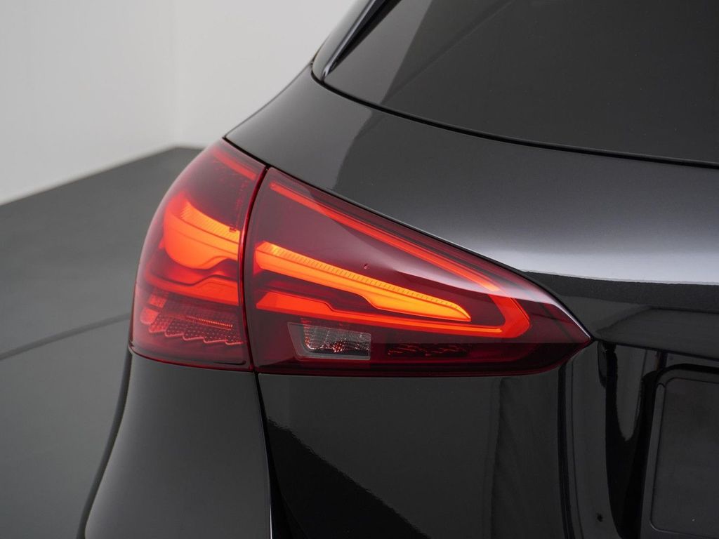 Mercedes-Benz A 250 e Star Edition AMG Line | Panorama - Schie