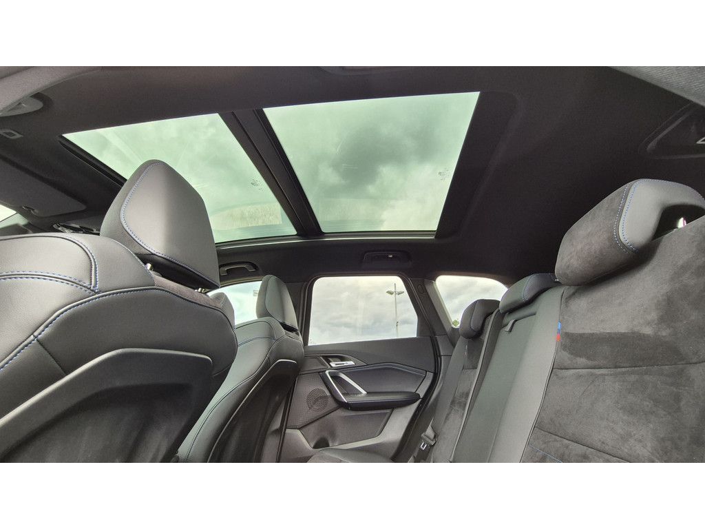 BMW X1 sDrive 18i M-Sport PANO KAM LED NAVI SHZG foto 15