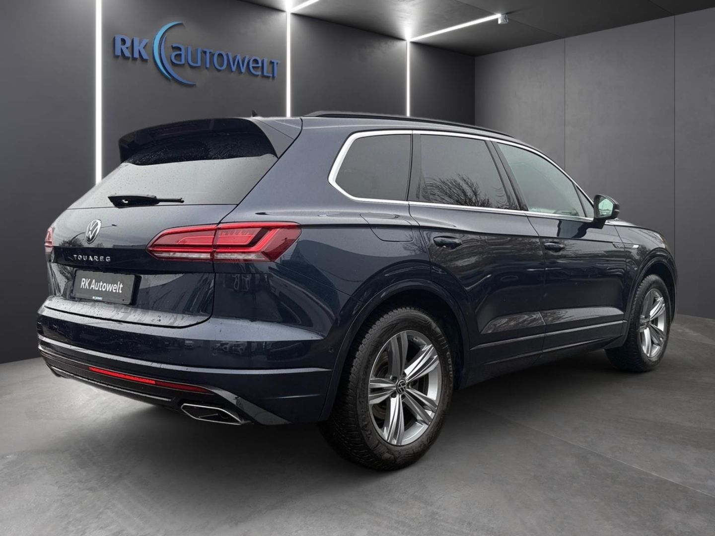 Volkswagen Touareg R-Line 3.0 V6 TDI 4Motion El. Panodach foto 4