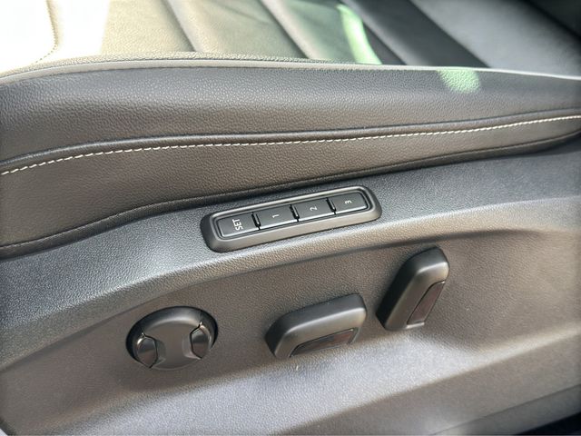 Tiguan 2.0 TDI R-Line DSG ACC FACEL. LED PANO