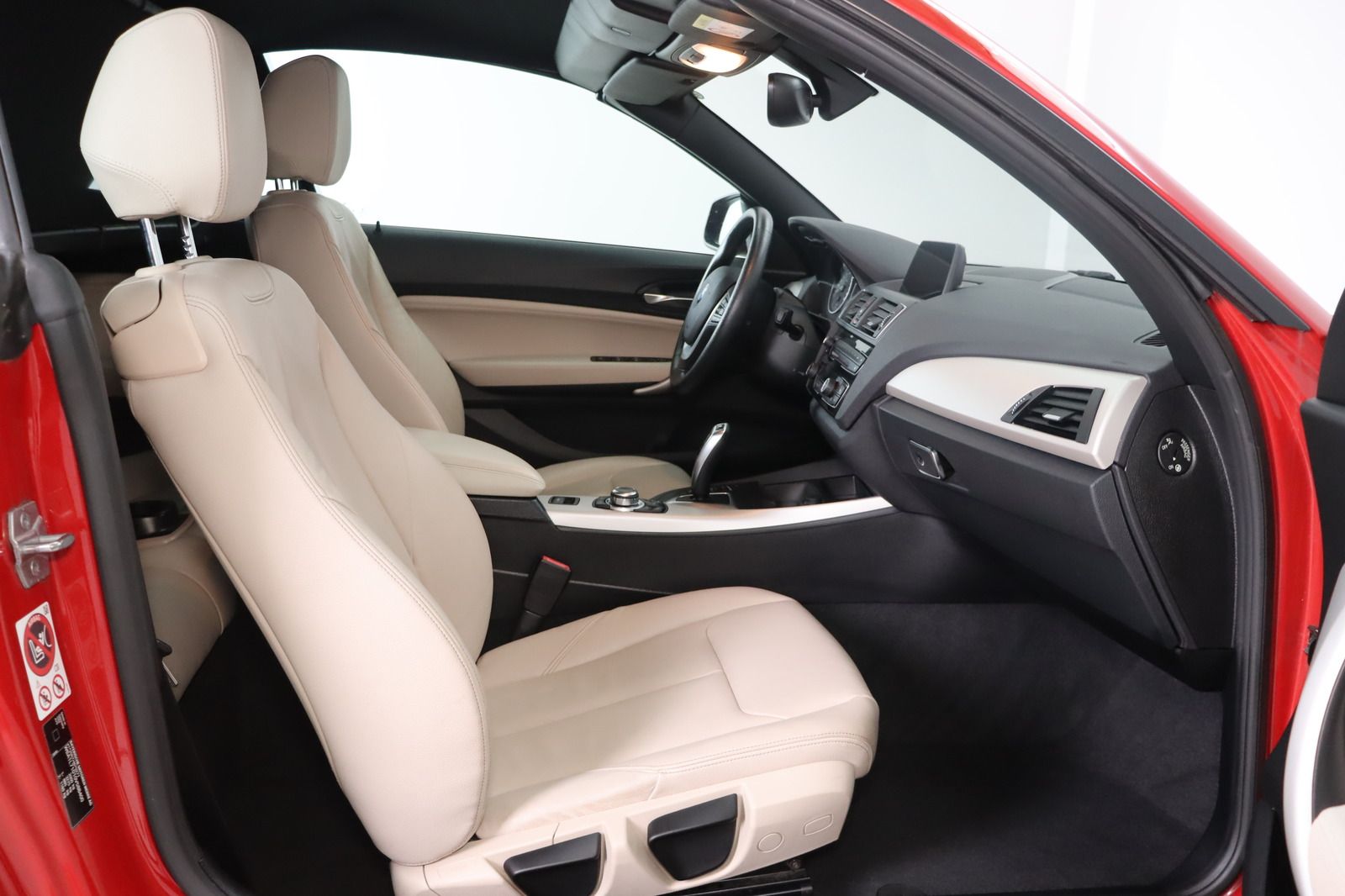 Fahrzeugabbildung BMW 220 i  * Xenon * Navi * Lenkradhzg. * Leder