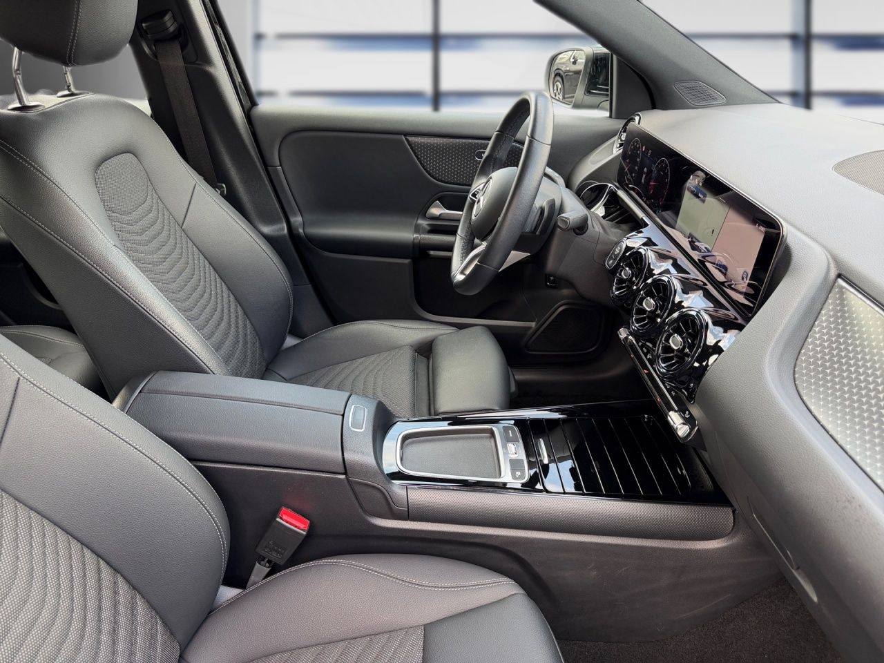 Fahrzeugabbildung Mercedes-Benz GLA 200 KAMERA+LED+EASYPACK+