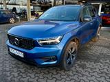 Volvo XC 40 R-DESIG*AWD*VIRT.CP*AHK*ALCANTARA*H&K*PANO - Volvo Gebrauchtwagen in Duisburg